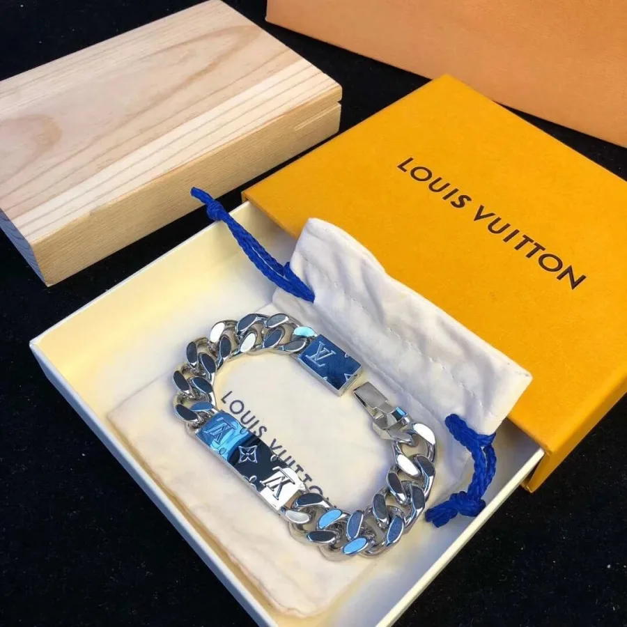 Louis Vuitton Chain Bracelet Silver Logo Fashion Jewelry